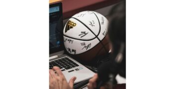 Ball laptop study