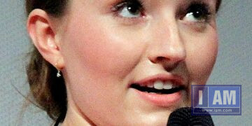 Kaitlyn Dever in 2019