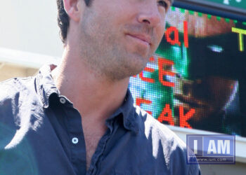 Ryan Reynolds comes to Miramar, California